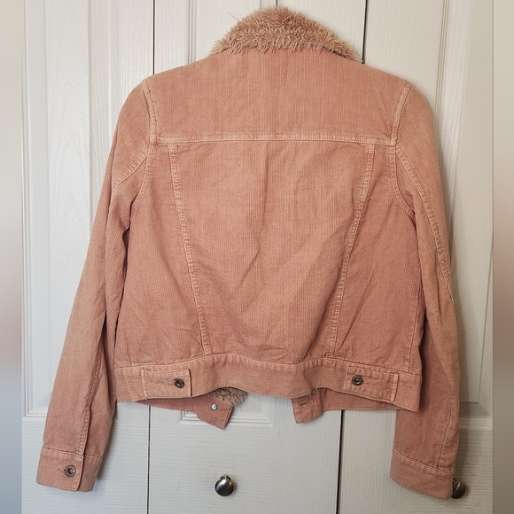 White Crow size small pink corduroy faux fur lined trucker jacket warm soft - Picture 11 of 11